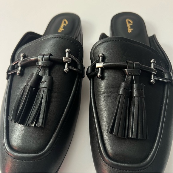 Clarks Pure2 Trim Leather Embellished Square Toe Mules - Picture 3 of 7